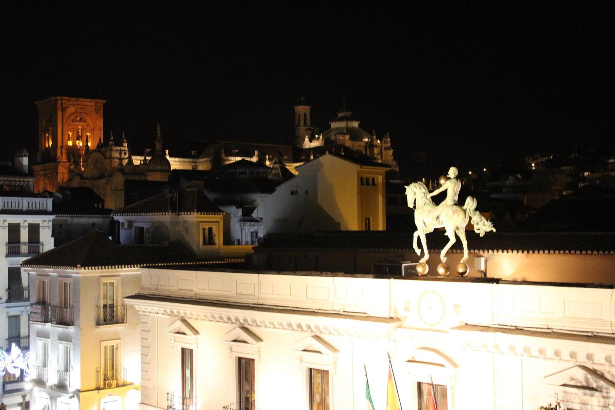 Nest Style Granada Hotel Exterior photo